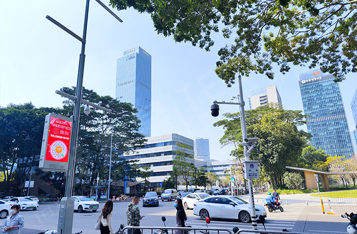 科技园区专属定制智慧灯杆屏