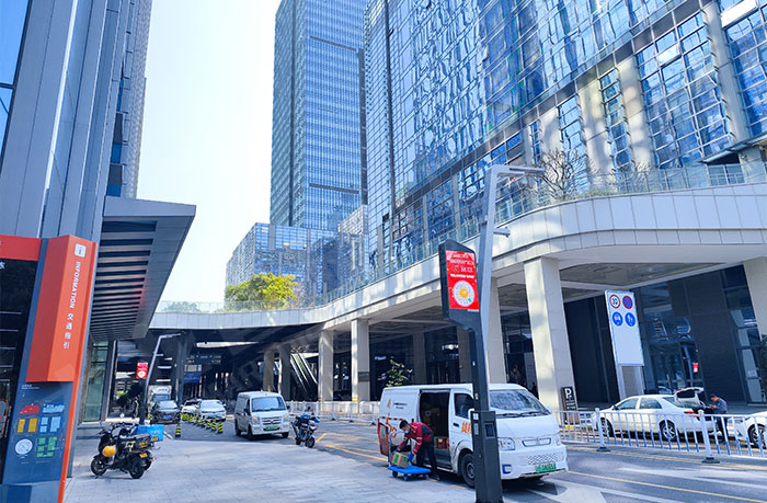 深圳园区智慧灯杆屏供应商